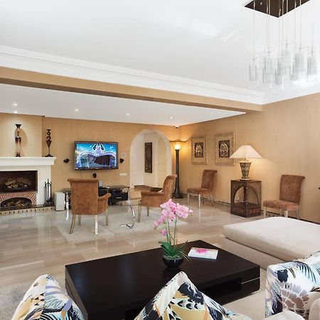 The Ruby Apartment With Private Swimming Pool - Hivernage Quarter - By Goldex Marrakech Marrákes Kültér fotó