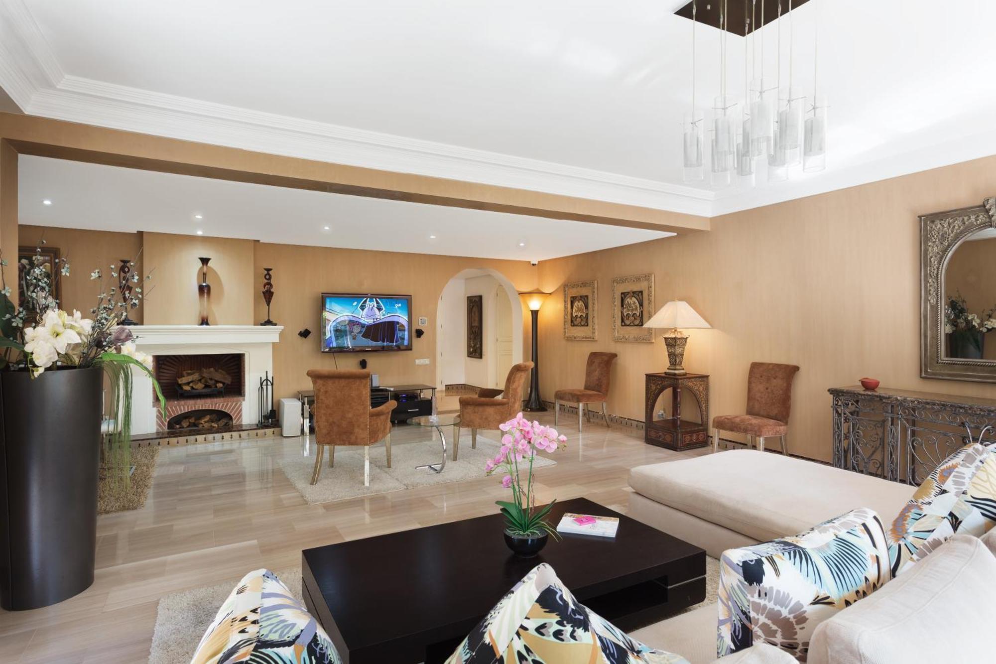 The Ruby Apartment With Private Swimming Pool - Hivernage Quarter - By Goldex Marrakech Marrákes Kültér fotó
